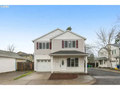 14553 SE Rhine St, Portland, OR 97236