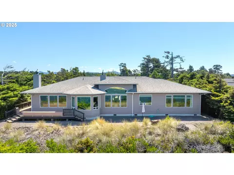 1 Marielle Ln, Florence, OR 97439