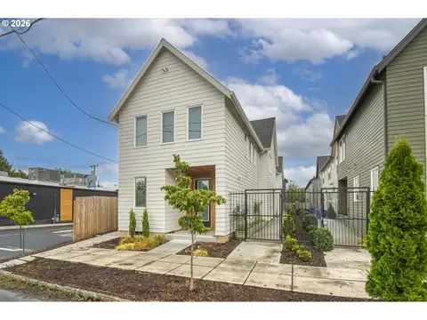7474 N Oswego Ave #4, Portland, OR 97203