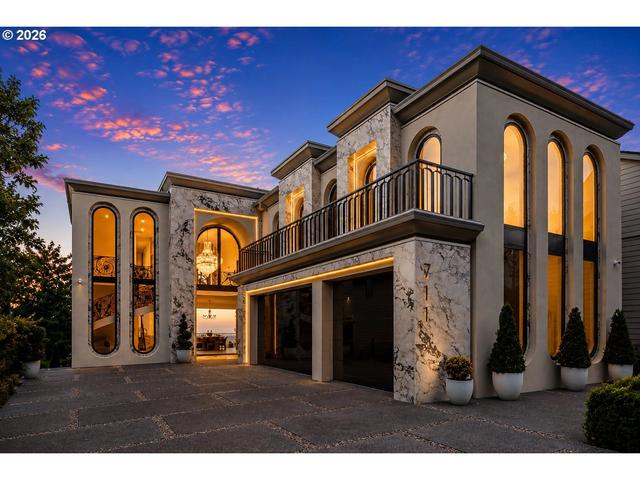 711 NW Grand Ridge Dr, Camas, WA 98607