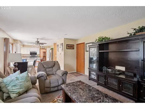 Other - 800 SE Greenway Dr, Gresham, OR 97080 photo 5 of 10