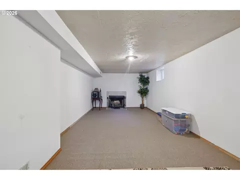 Other - 800 SE Greenway Dr, Gresham, OR 97080 photo 6 of 10