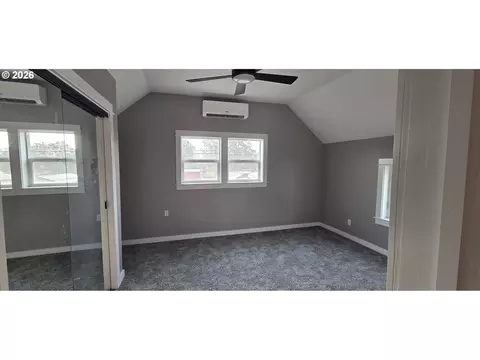 Bedroom - 867 S 3rd St, Union, OR 97883 photo 2 of 3