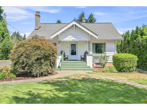 15325 SE Stark St, Portland, OR 97233