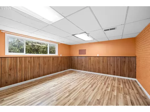 Other - 586 SW 6th St, Gresham, OR 97080 photo 3 of 9