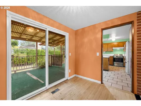 Other - 586 SW 6th St, Gresham, OR 97080 photo 1 of 9