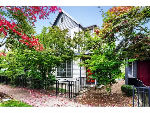 1164 SE Alika Ave, Hillsboro, OR 97123