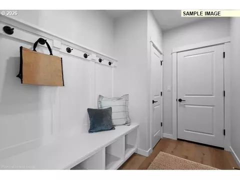 Entry Way - Aerie Park Pl, Eugene, OR 97405 photo 2 of 3
