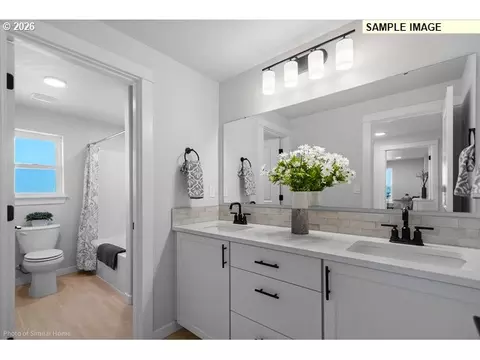 Bath - Aerie Park Pl, Eugene, OR 97405 photo 2 of 2