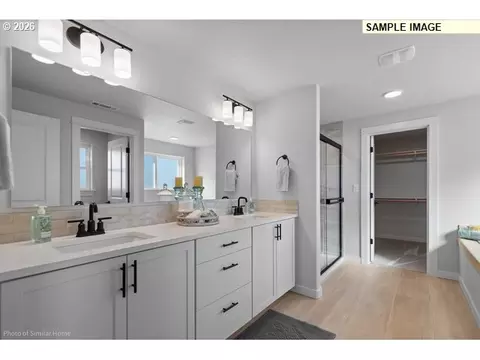 Bath - Aerie Park Pl, Eugene, OR 97405 photo 1 of 2