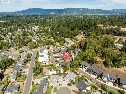 View/Area - 1179 Hyde Park Pl, Eugene, OR 97401 photo 2 of 2