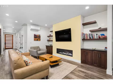 Other - 1179 Hyde Park Pl, Eugene, OR 97401 photo 2 of 9