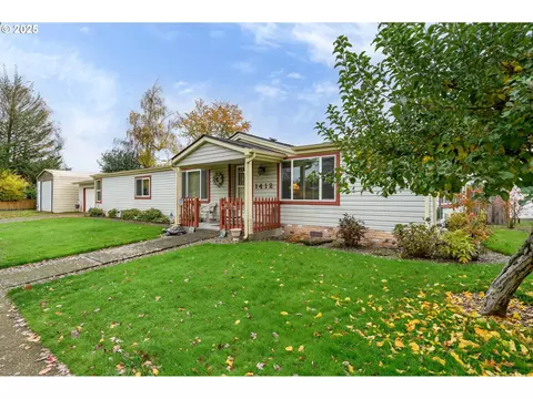 1412 NW Wallace Rd, Mcminnville, OR 97128