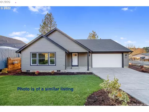 1325 Cottonwood Pl, Cottage Grove, OR 97424