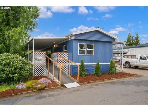 15130 S Maplelane Rd #50, Oregon City, OR 97045