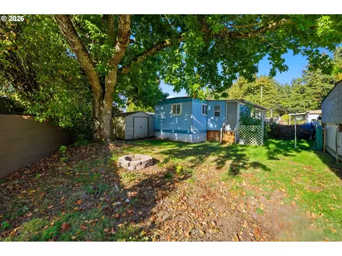 Exterior - 3950 Coburg Rd #11, Eugene, OR 97408 photo 3 of 5
