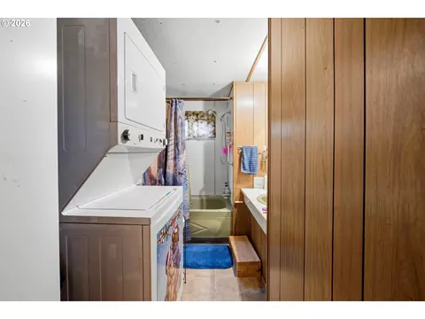 Other - 3950 Coburg Rd #11, Eugene, OR 97408 photo 2 of 5