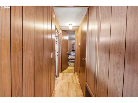 Entry Way - 3950 Coburg Rd #11, Eugene, OR 97408 photo 1 of 1
