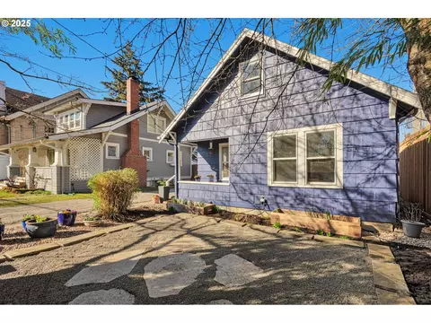 7123 SE Knight St, Portland, OR 97206