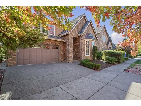 Exterior - 2240 Turnberry Ct, Eugene, OR 97401 photo 4 of 6