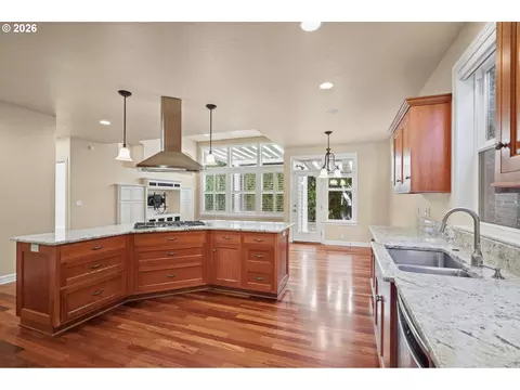 Kitchen - 2240 Turnberry Ct, Eugene, OR 97401 photo 2 of 5
