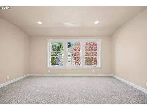 Bedroom - 2240 Turnberry Ct, Eugene, OR 97401 photo 3 of 8