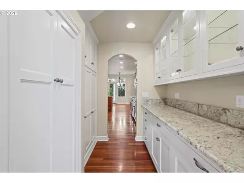 Entry Way - 2240 Turnberry Ct, Eugene, OR 97401 photo 1 of 2