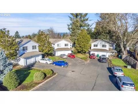 615 N Elliott Rd, Newberg, OR 97132