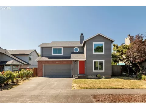 2880 SE Tumblestone Dr, Hillsboro, OR 97123