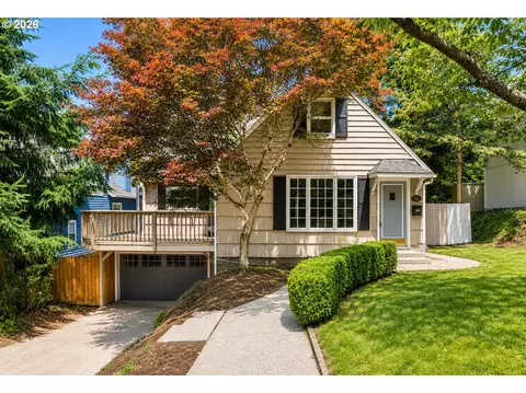 1329 SW Hume St, Portland, OR 97219