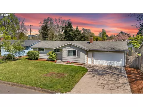 1855 Alderwood St, Eugene, OR 97404