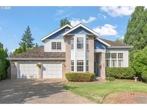 2082 Morning View Dr, Eugene, OR 97405