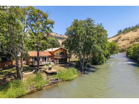 408 L St, Klickitat, WA 98628