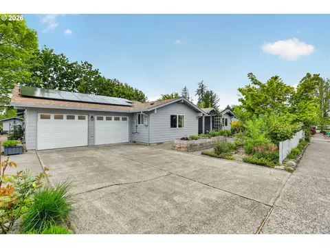 1445 NE Country Club Ave, Gresham, OR 97030