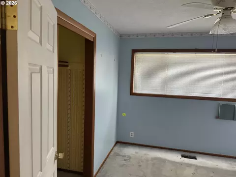Bedroom - 931 SE 5th St, Gresham, OR 97080 photo 1 of 1