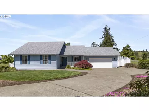 931 Locust St, Oakland, OR 97462