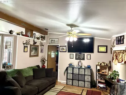 2145 31st St #39, Springfield, OR 97477 photo 3