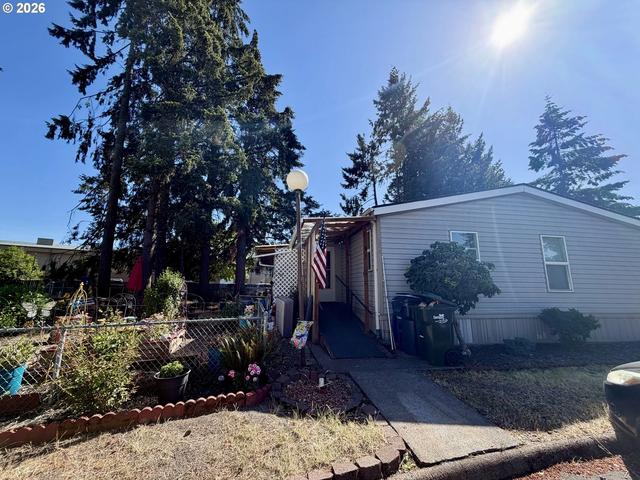 2145 31st St, Springfield, OR 97477