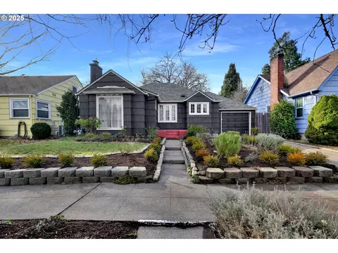872 Polk St, Eugene, OR 97402