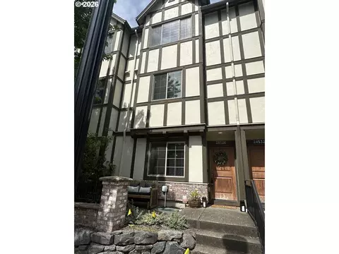 28526 SW Paris Ave, Wilsonville, OR 97070