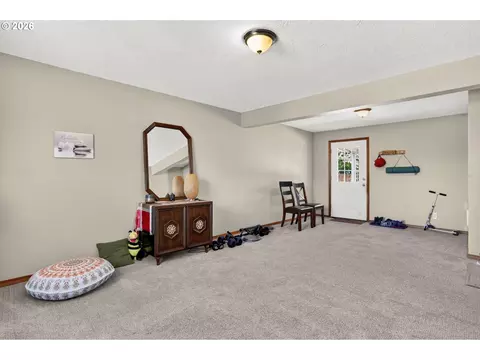 Entry Way - 1600 NW Angeline Ave, Gresham, OR 97030 photo 1 of 1