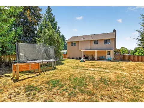 Exterior - 1600 NW Angeline Ave, Gresham, OR 97030 photo 6 of 6