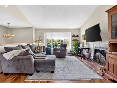 Living - 1600 NW Angeline Ave, Gresham, OR 97030 photo 5 of 8