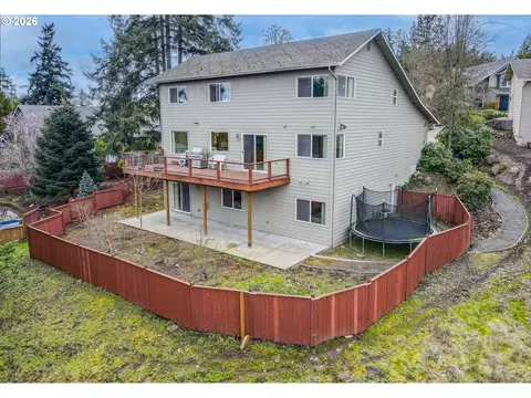 Exterior - 3362 Bentley Ave, Eugene, OR 97405 photo 9 of 9