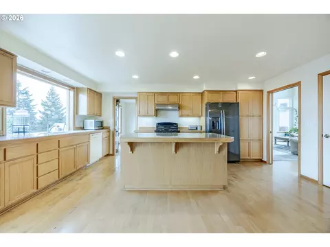 Kitchen - 3362 Bentley Ave, Eugene, OR 97405 photo 1 of 5
