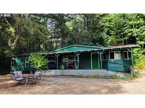 1097 Lees Creek Rd, Myrtle Creek, OR 97457