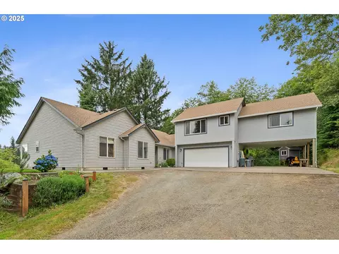 3850 Westwood Dr, Tillamook, OR 97141