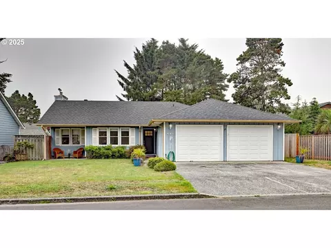 425 Avenue P, Seaside, OR 97138
