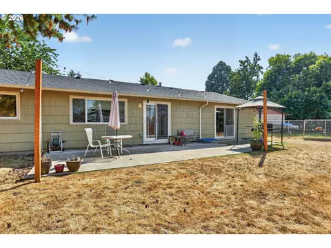Other - 705 NE 18th Ct, Gresham, OR 97030 photo 7 of 8