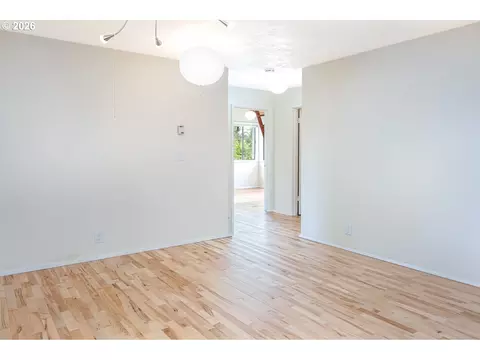 1404 Centennial Blvd, Springfield, OR 97477 photo 7